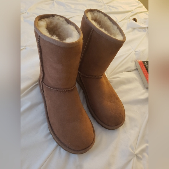 UGG | classic 🎁 - Picture 2 of 8